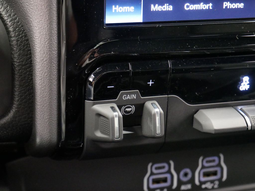 Thumbnail: 2026 RAM 1500 - 37