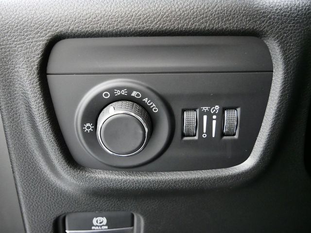 Thumbnail: 2024 Jeep Grand Cherokee - 38
