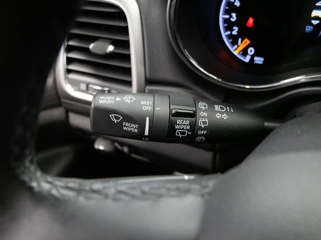 Thumbnail: 2022 Jeep Grand Cherokee - 27