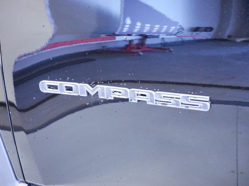 Thumbnail: 2024 Jeep Compass - 14