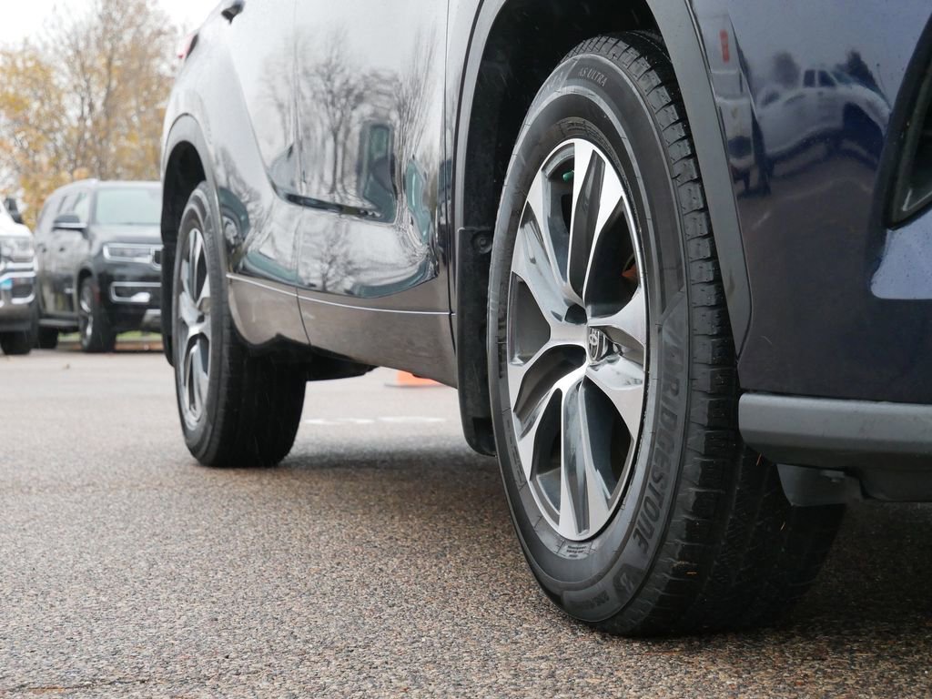 Thumbnail: 2021 Toyota Highlander - 6