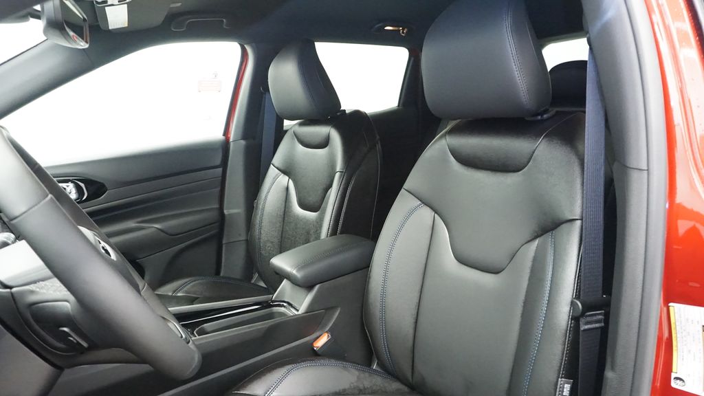 Thumbnail: 2026 Jeep Compass - 32