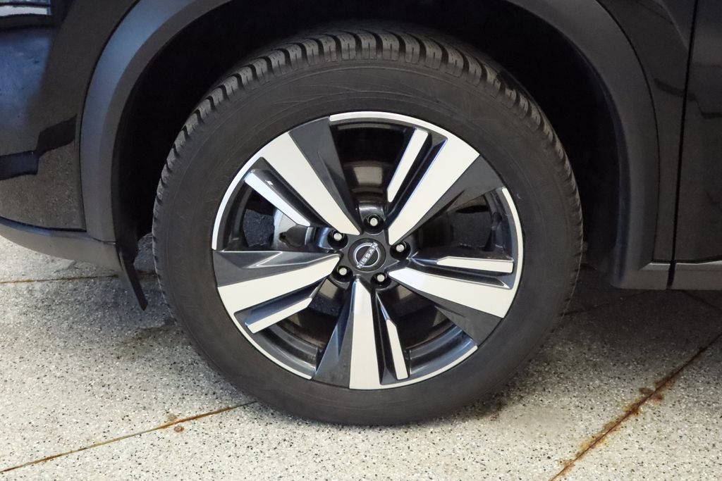 Thumbnail: 2024 Nissan Rogue - 14