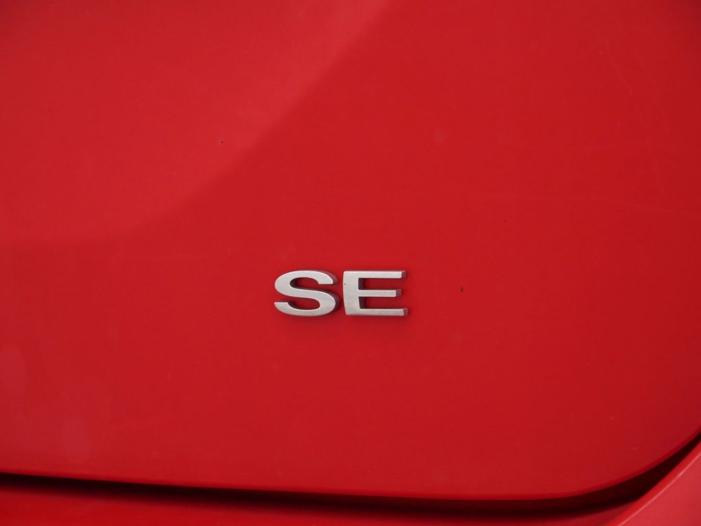 Thumbnail: 2012 Ford Focus - 20