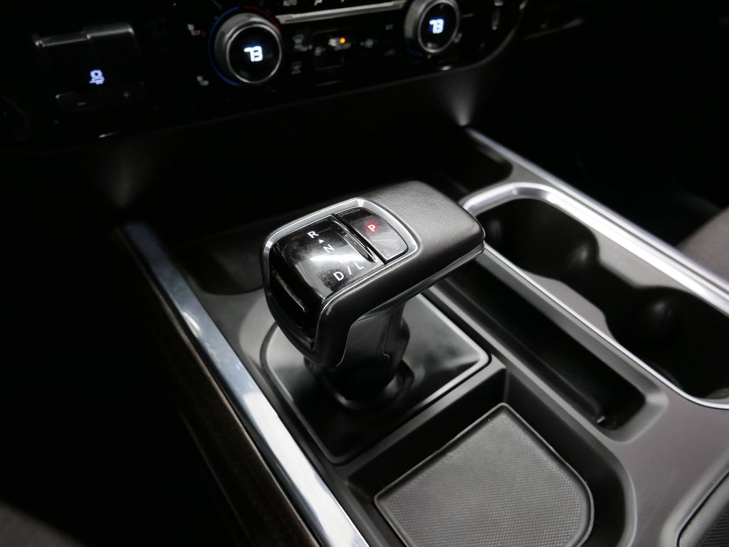 Thumbnail: 2022 Chevrolet Silverado 1500 - 32