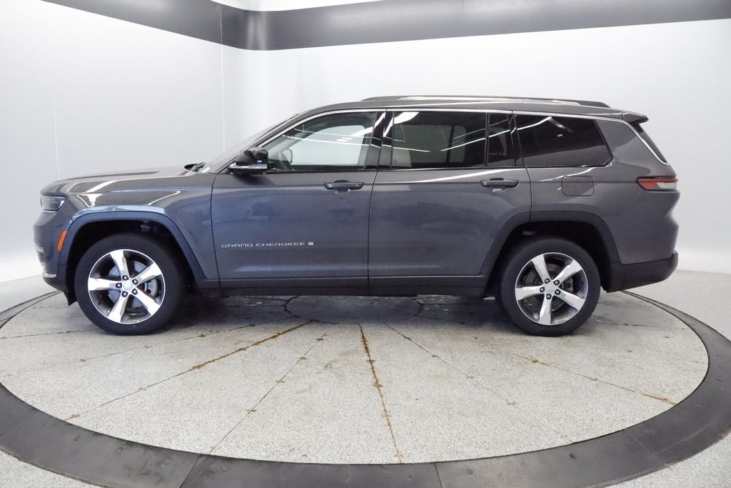 Thumbnail: 2021 Jeep Grand Cherokee L - 2