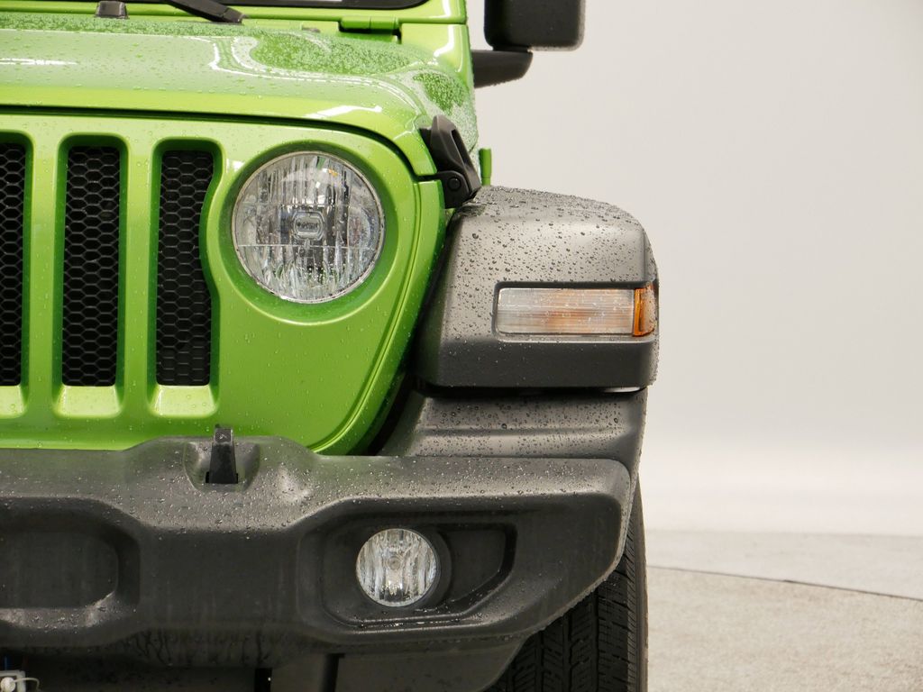 Thumbnail: 2019 Jeep Wrangler - 38