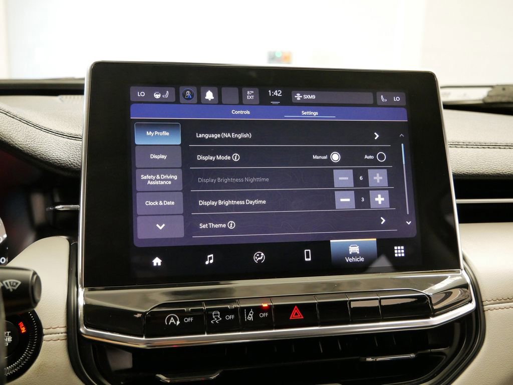 Thumbnail: 2022 Jeep Compass - 31