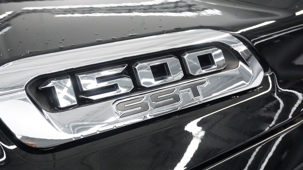 Thumbnail: 2025 RAM 1500 - 14