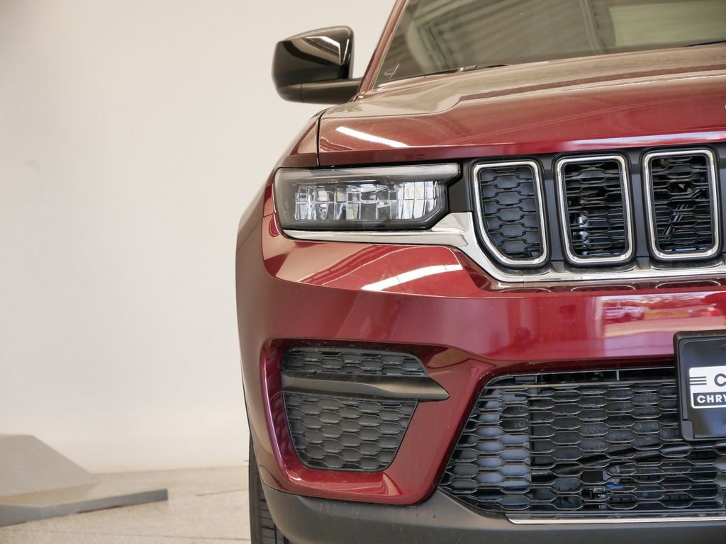 Thumbnail: 2025 Jeep Grand Cherokee - 50