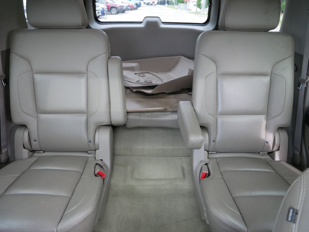 Thumbnail: 2016 Chevrolet Tahoe - 21
