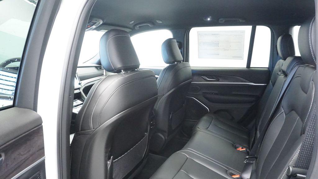 Thumbnail: 2026 Jeep Grand Cherokee - 21