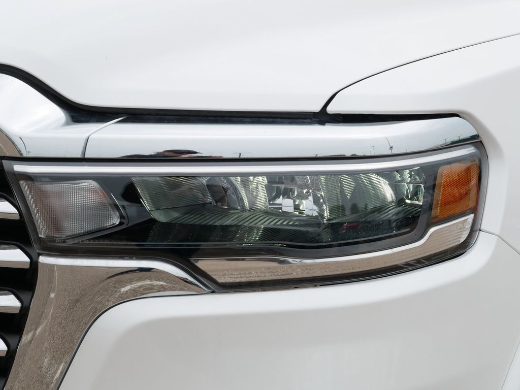 Thumbnail: 2025 RAM 1500 - 20