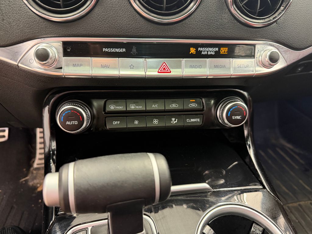 Thumbnail: 2023 Kia Stinger - 24