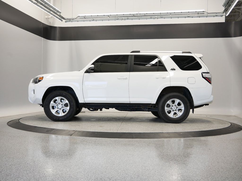 Thumbnail: 2020 Toyota 4Runner - 2