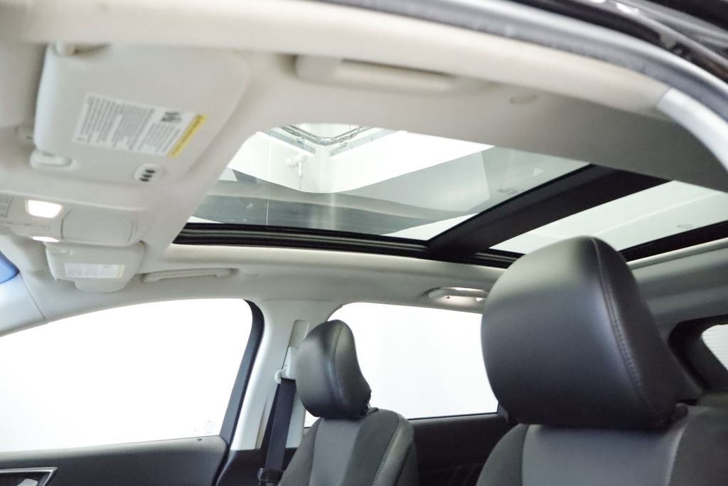 Thumbnail: 2016 Ford Edge - 38