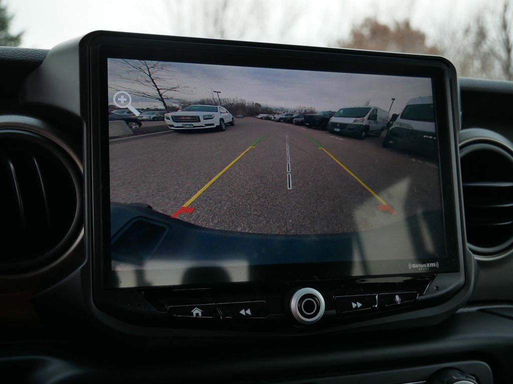 Thumbnail: 2020 Jeep Gladiator - 29