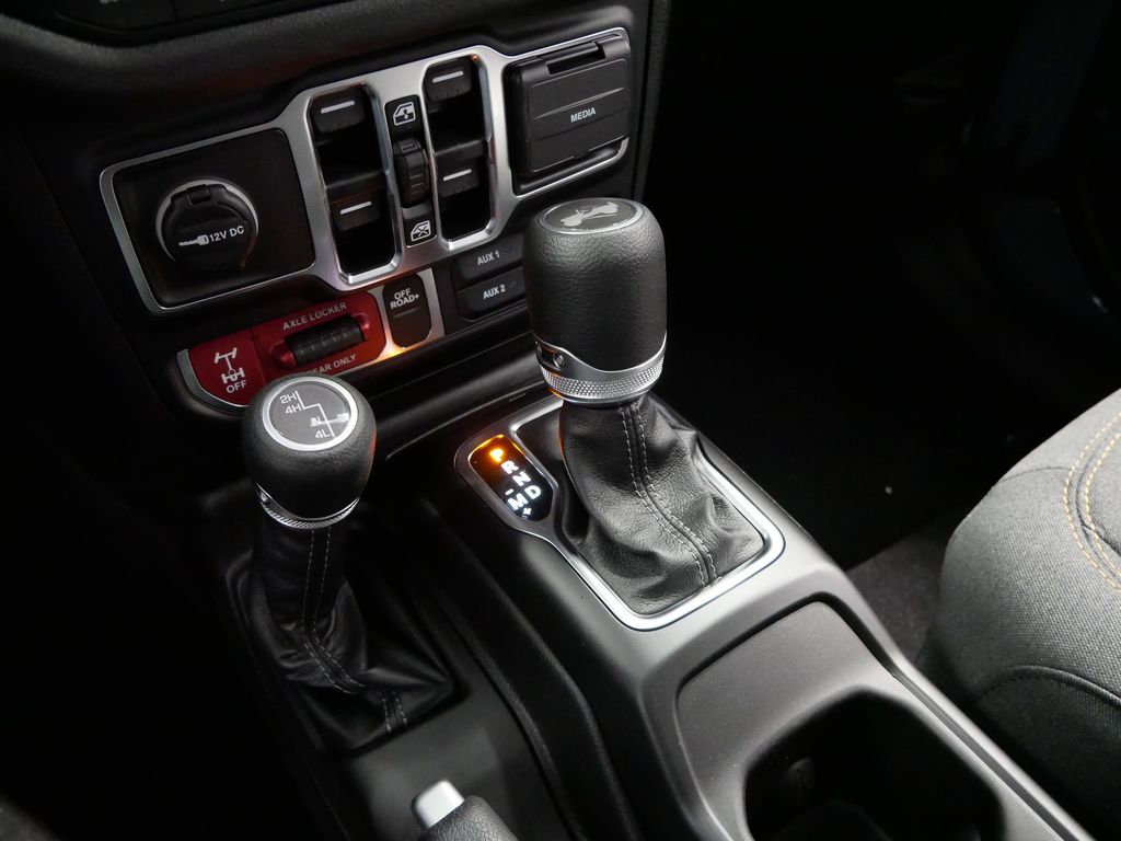 Thumbnail: 2026 Jeep Wrangler - 34