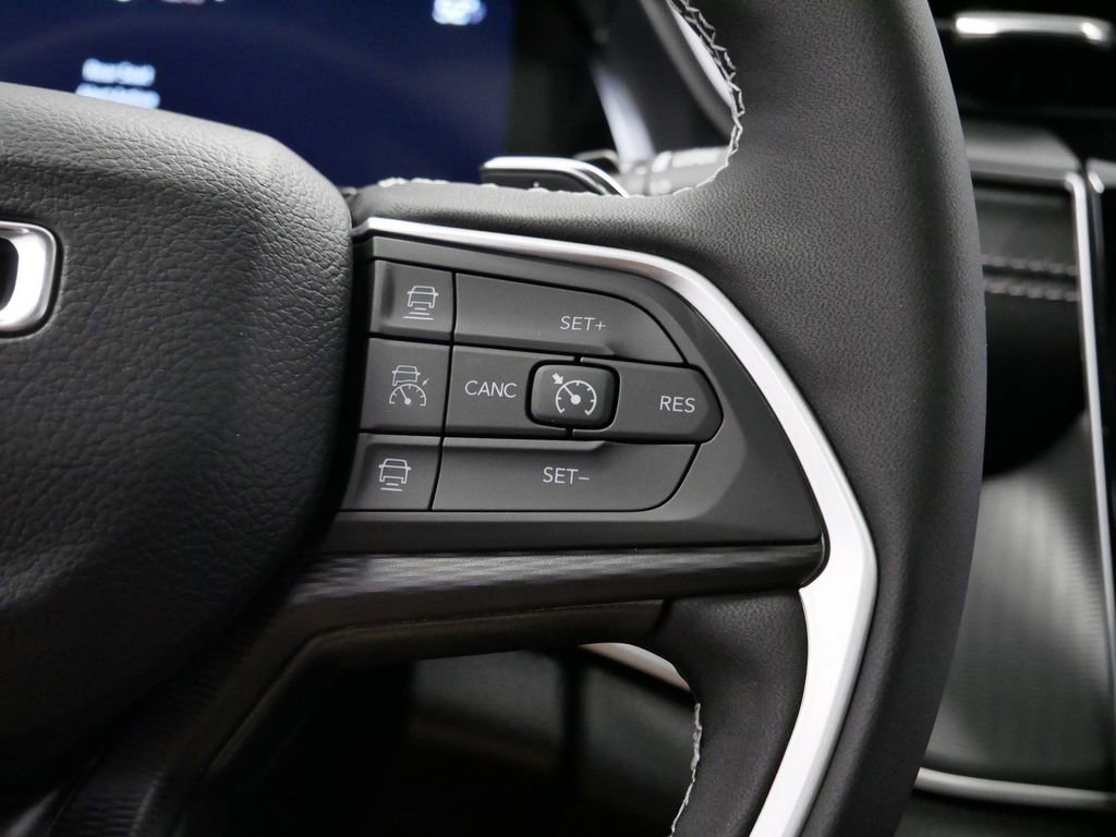 Thumbnail: 2025 Jeep Grand Cherokee - 27