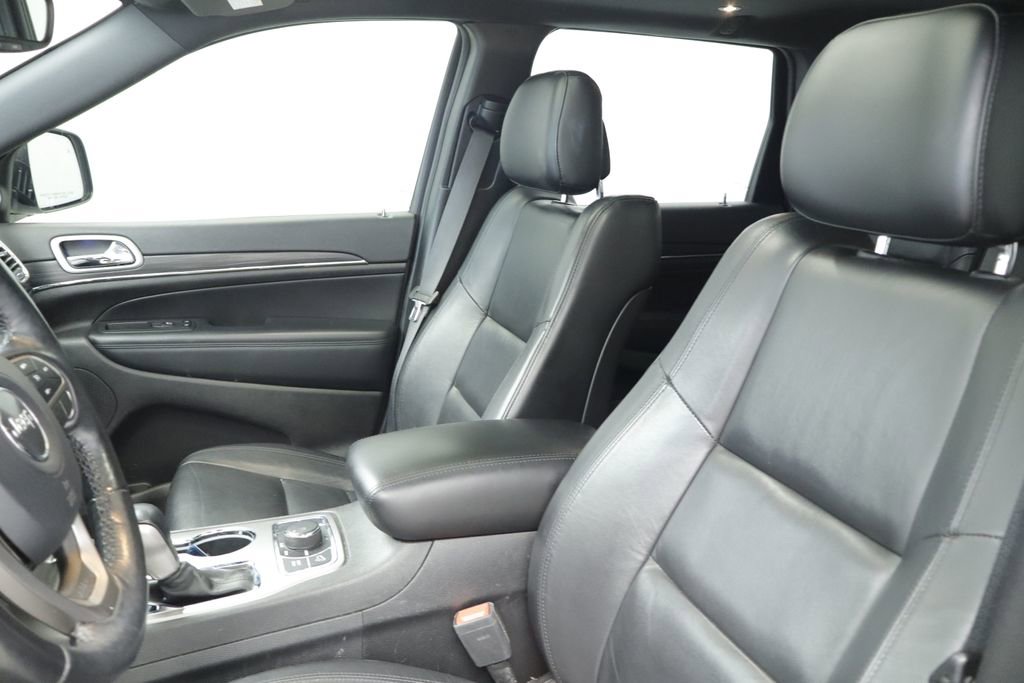 Thumbnail: 2020 Jeep Grand Cherokee - 29