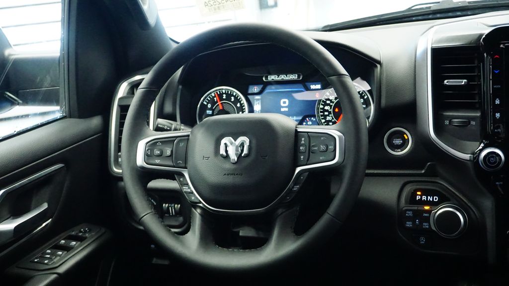 Thumbnail: 2025 RAM 1500 - 25