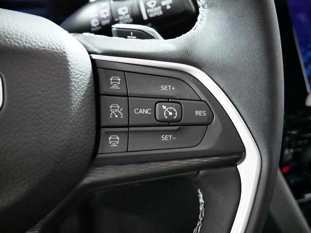 Thumbnail: 2024 Jeep Grand Cherokee - 40