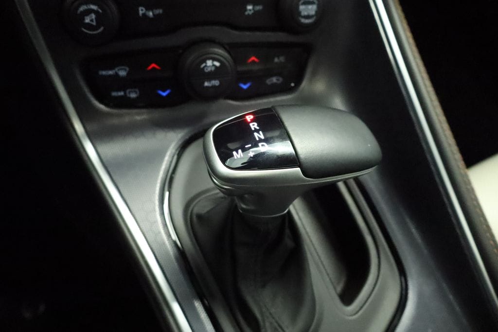 Thumbnail: 2016 Dodge Challenger - 32