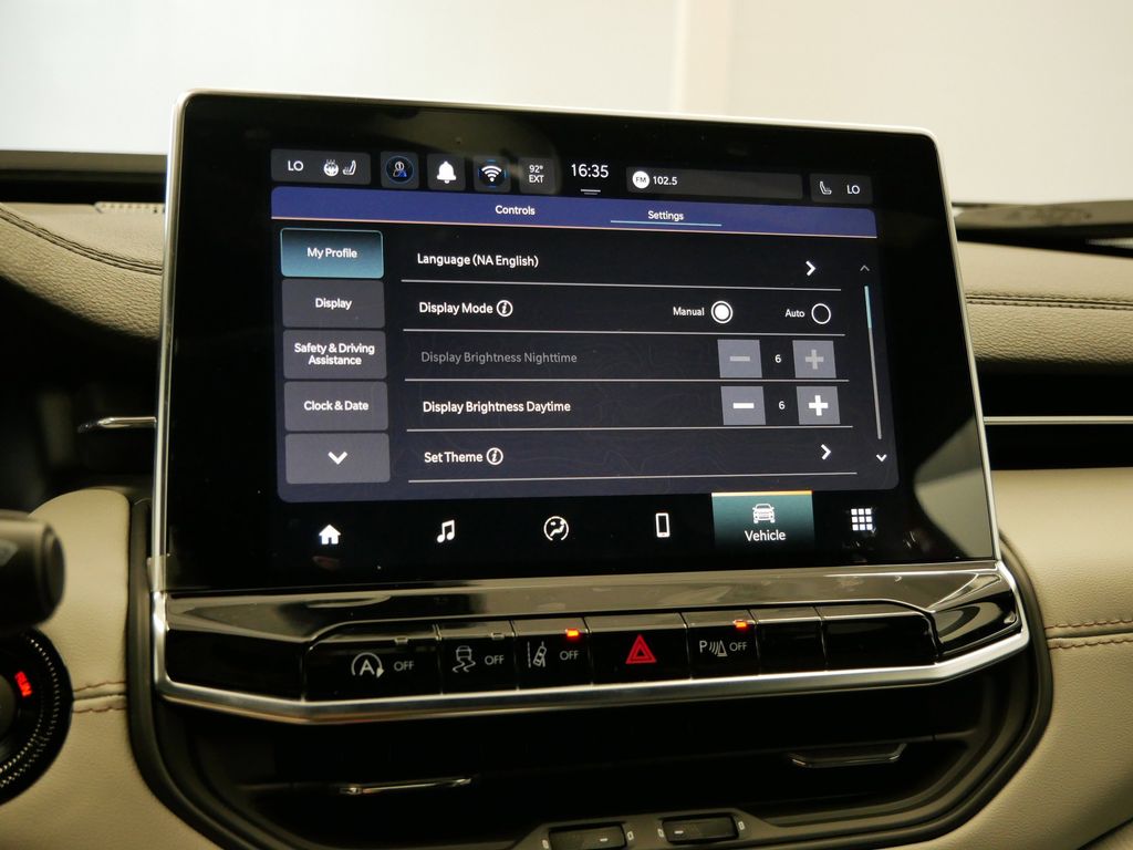 Thumbnail: 2025 Jeep Compass - 29