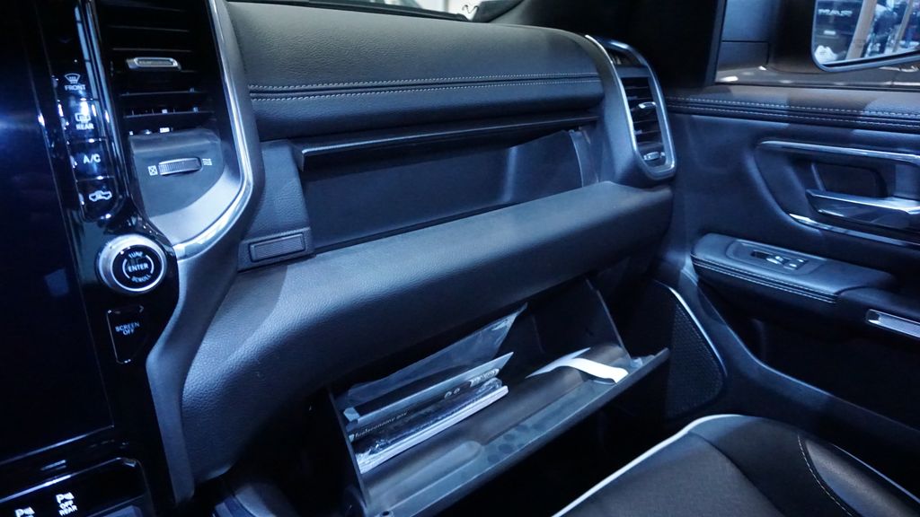 Thumbnail: 2025 RAM 1500 - 36