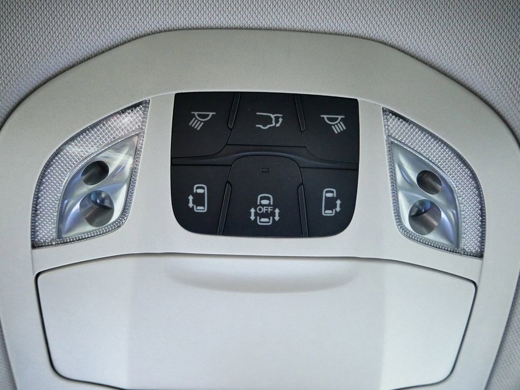 Thumbnail: 2024 Chrysler Pacifica - 50