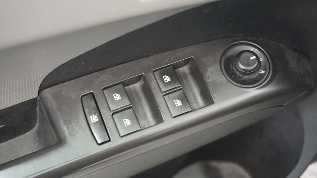 Thumbnail: 2013 Chevrolet Sonic - 25