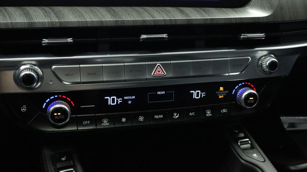 Thumbnail: 2023 Kia Telluride - 43