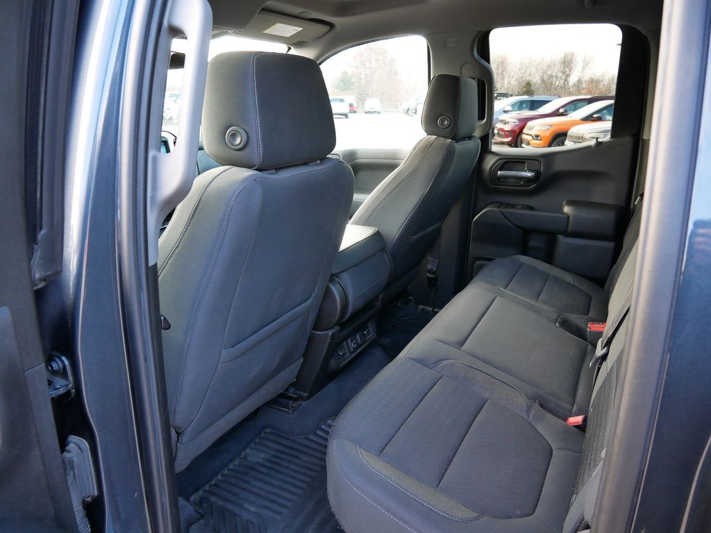 Thumbnail: 2019 Chevrolet Silverado 1500 - 8