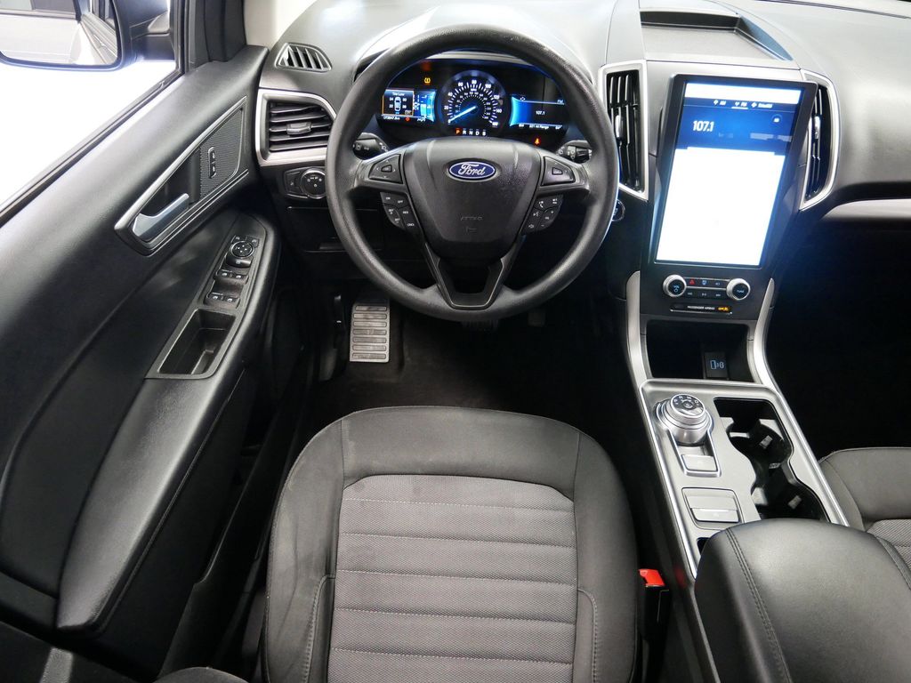 Thumbnail: 2022 Ford Edge - 20