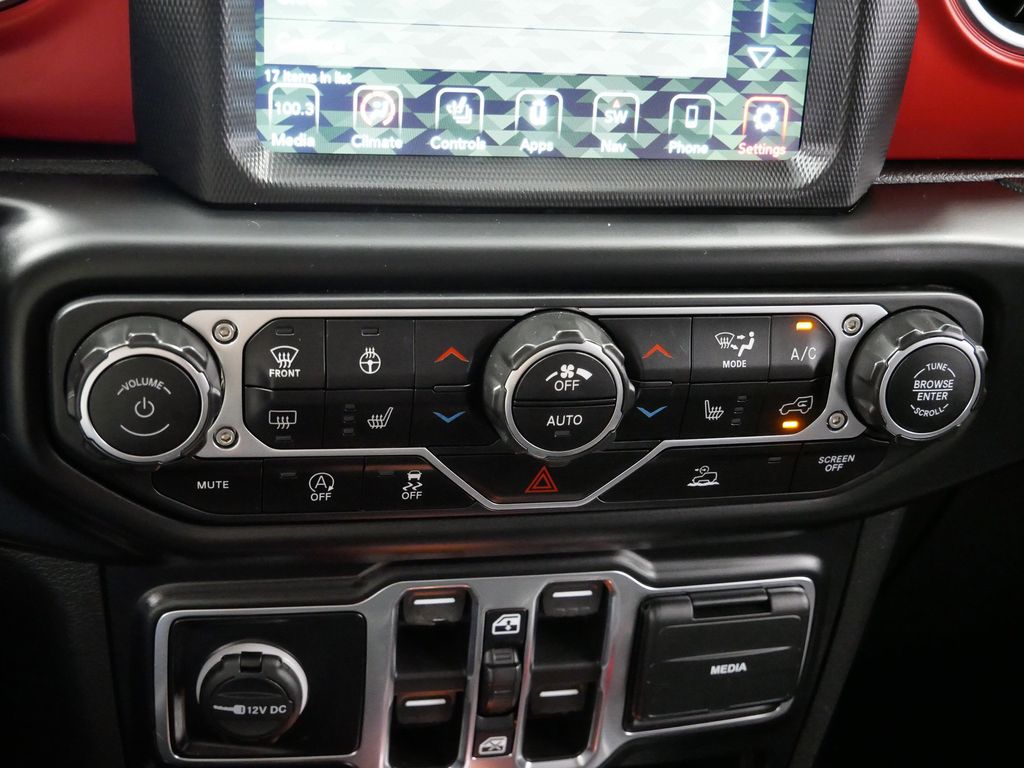 Thumbnail: 2022 Jeep Gladiator - 32