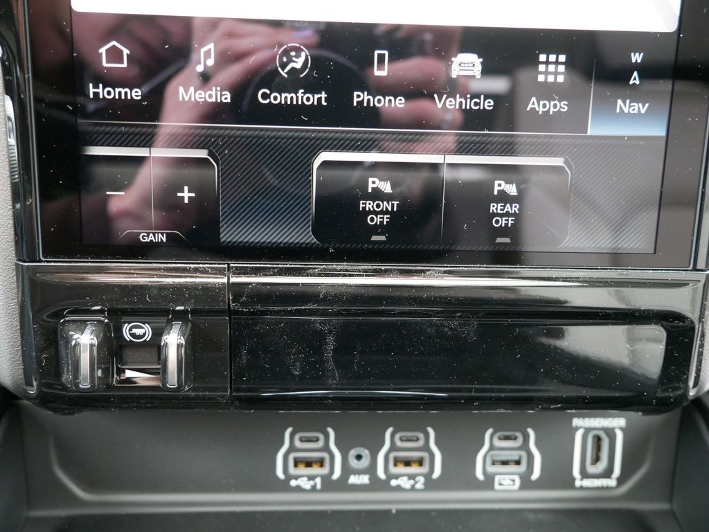 Thumbnail: 2025 RAM 1500 - 48