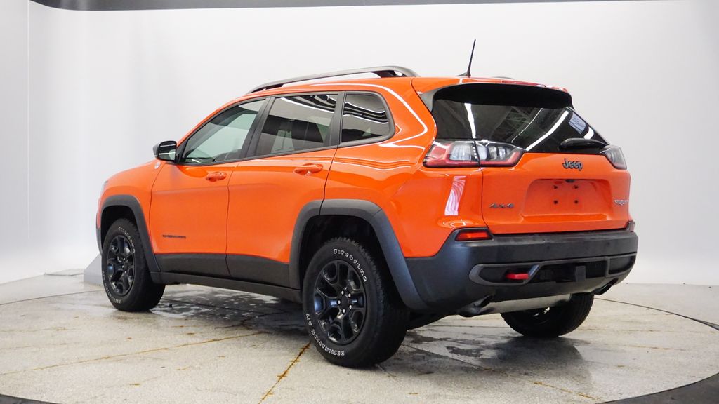 Thumbnail: 2021 Jeep Cherokee - 3