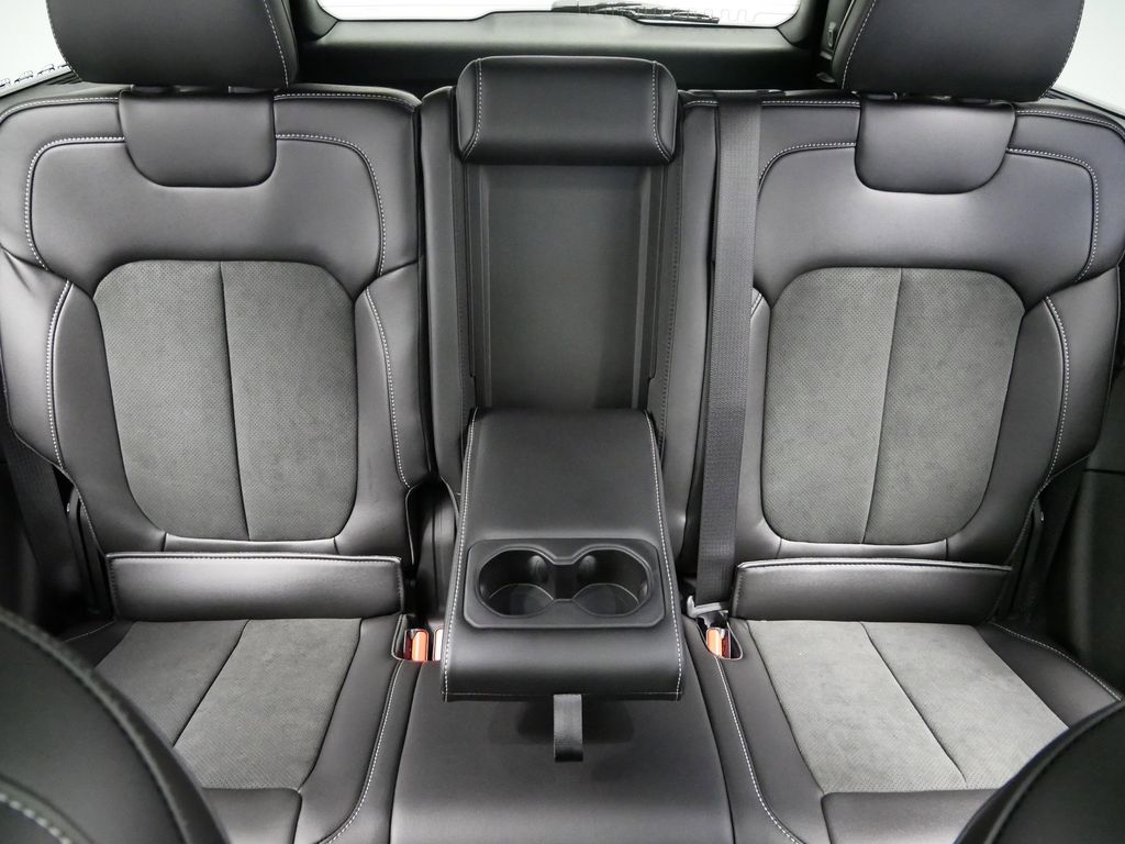 Thumbnail: 2025 Jeep Grand Cherokee - 22