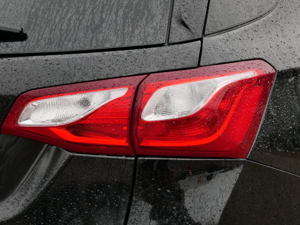 Thumbnail: 2020 Chevrolet Equinox - 21