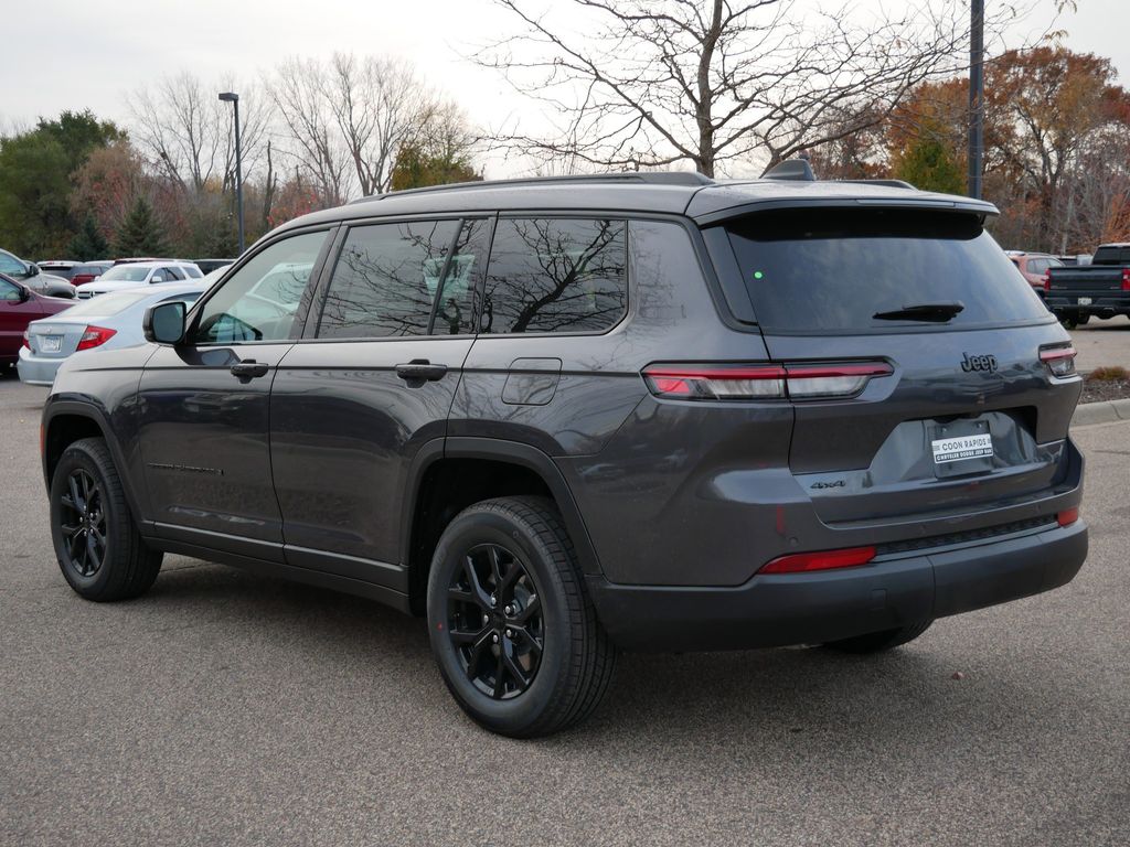 Thumbnail: 2025 Jeep Grand Cherokee L - 15