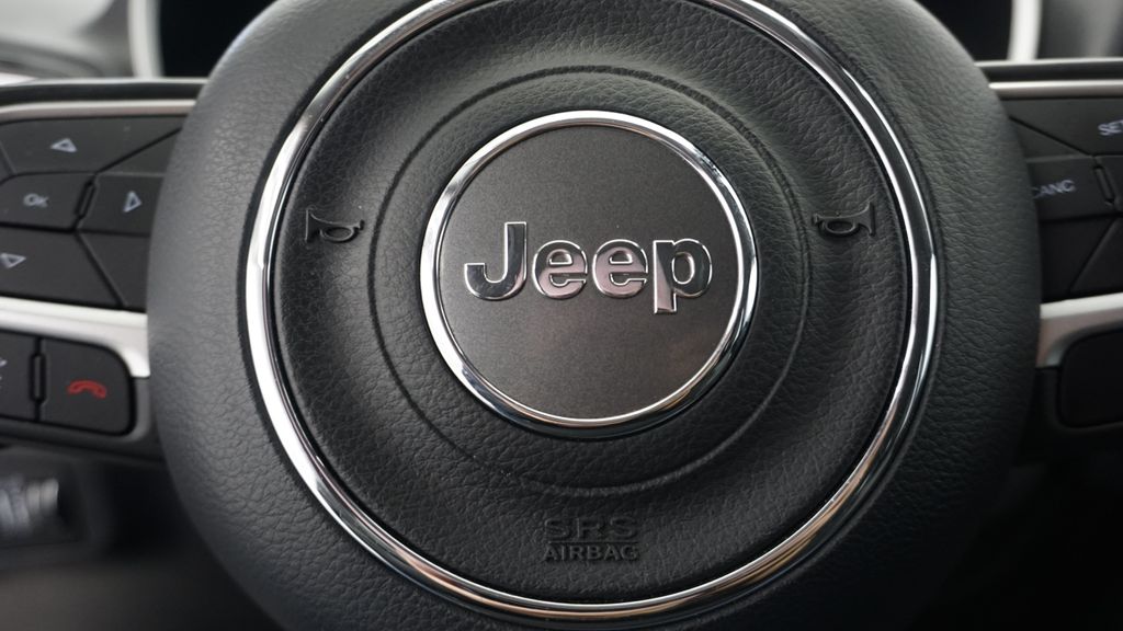 Thumbnail: 2018 Jeep Compass - 51