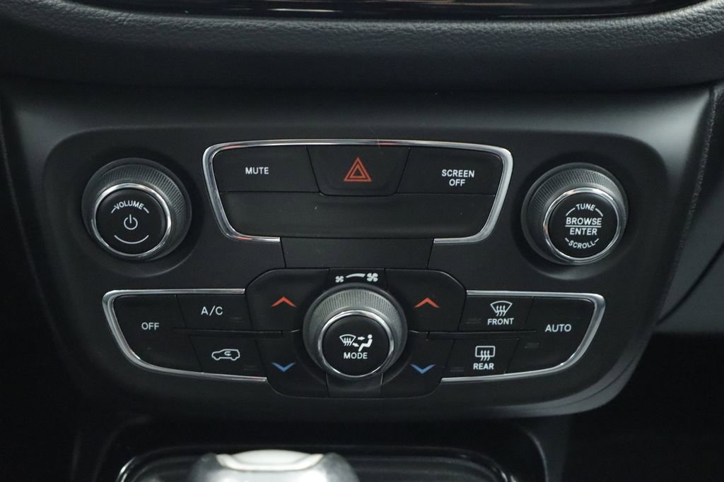 Thumbnail: 2019 Jeep Compass - 25