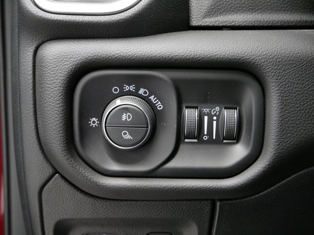 Thumbnail: 2025 RAM 1500 - 20