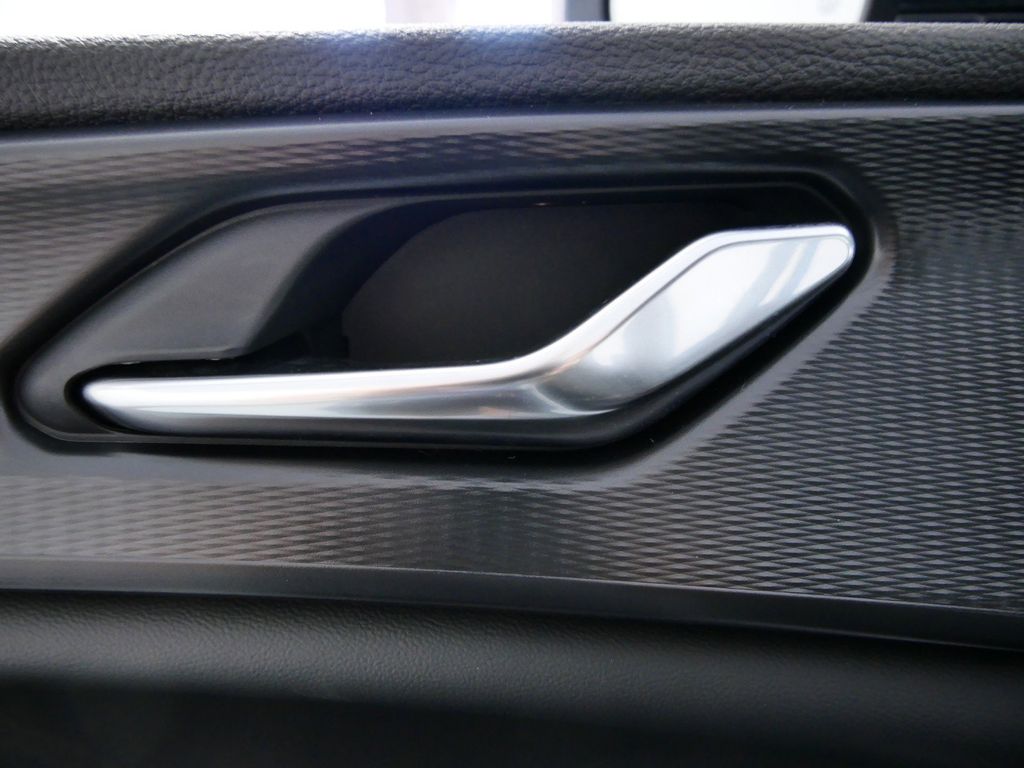 Thumbnail: 2024 Jeep Grand Cherokee - 37