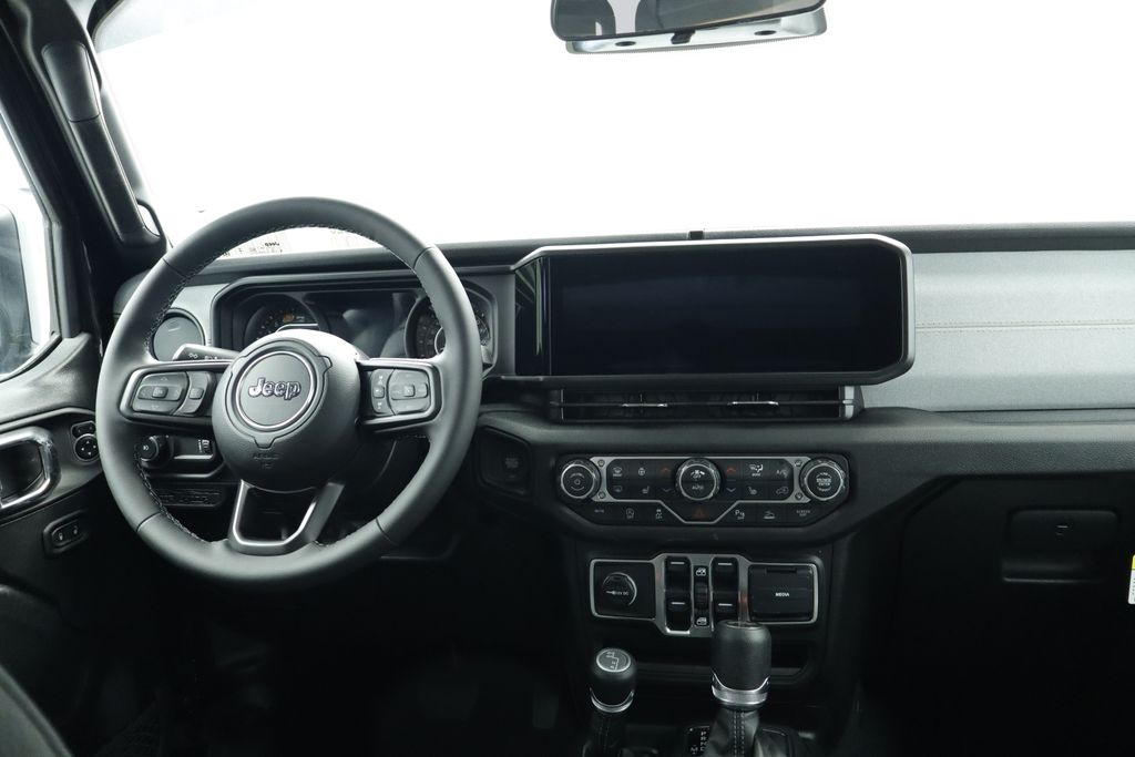 Thumbnail: 2026 Jeep Wrangler - 25