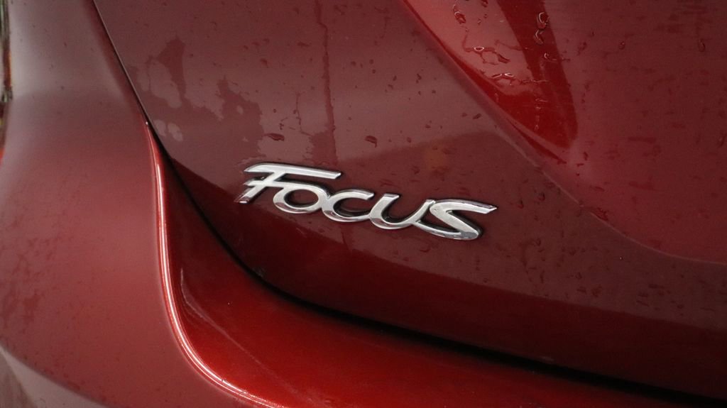 Thumbnail: 2013 Ford Focus - 15