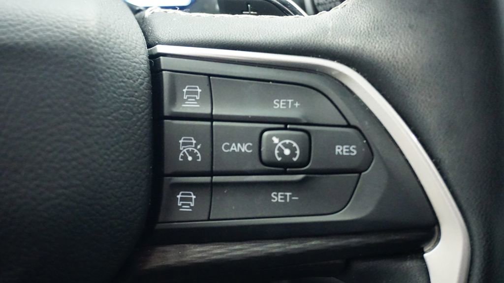 Thumbnail: 2023 Jeep Grand Cherokee L - 33