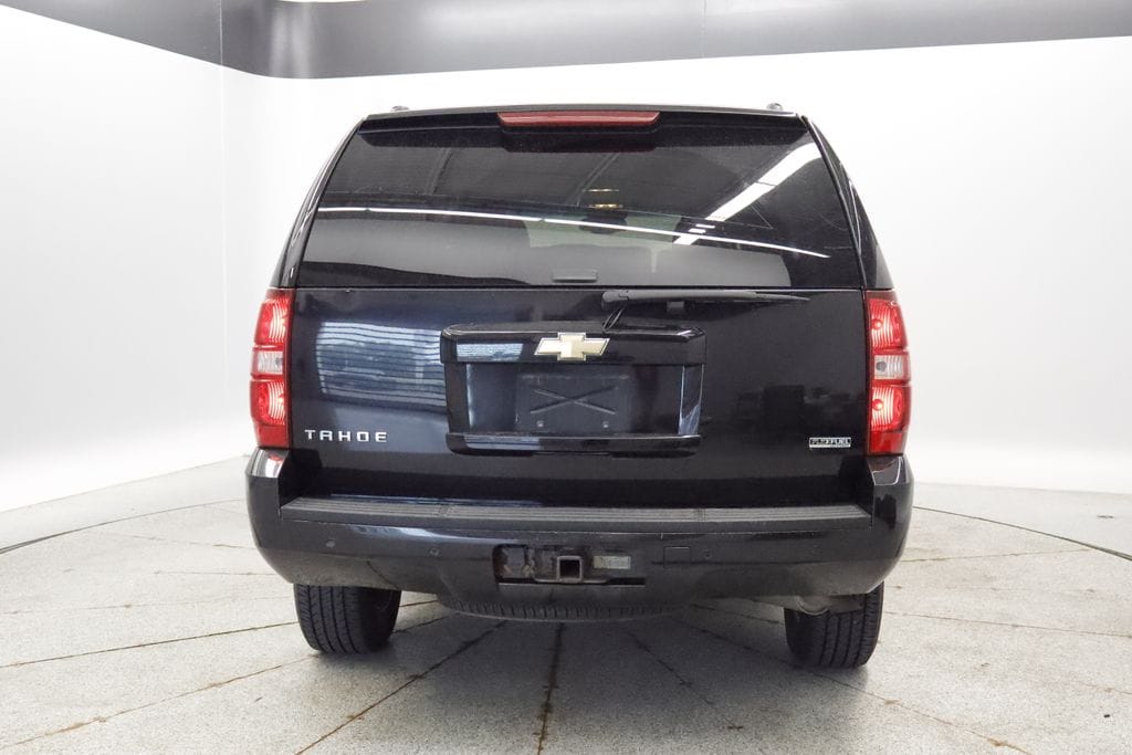 Thumbnail: 2008 Chevrolet Tahoe - 30