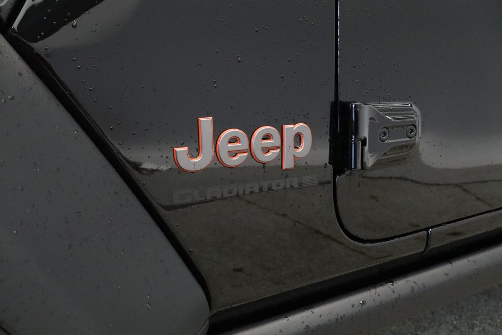 Thumbnail: 2026 Jeep Gladiator - 18