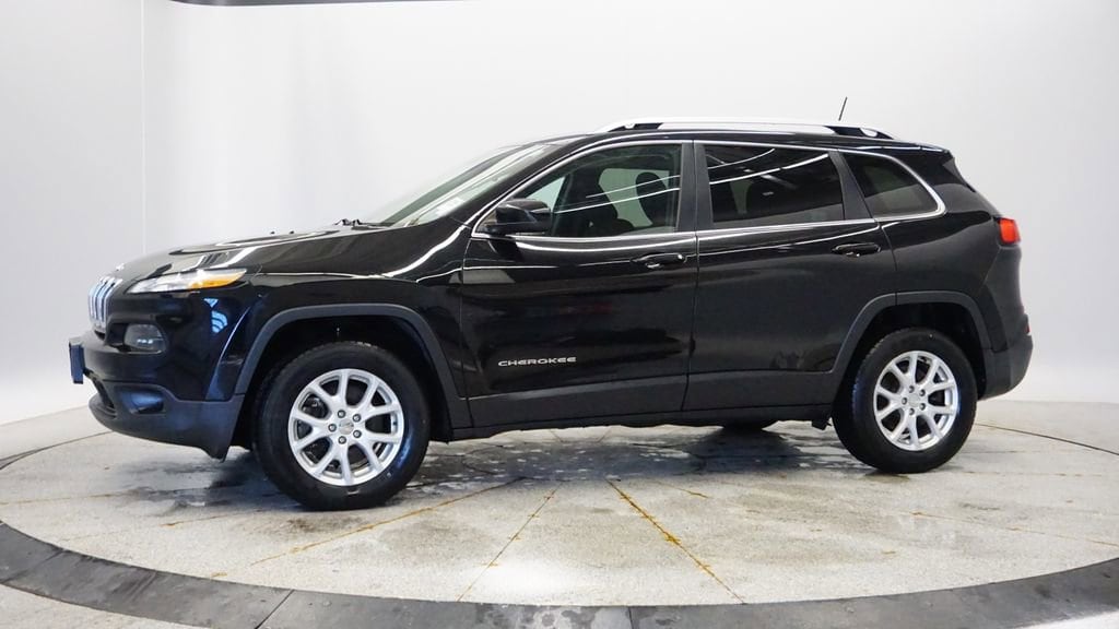 Thumbnail: 2017 Jeep Cherokee - 2